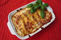 Ricotta-pinaattitäytteiset Cannellonit