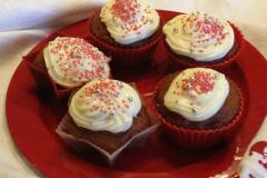 Kuppikakut taatelikakkutaikinasta