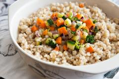 Ohraa hunajakasvismosaiikin kera