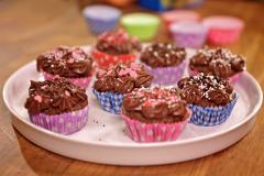 Pienet Suklaasydänmuffinit kauralla