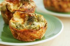 Parsakaalipannarit muffinipellille