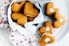 Sitrustäytteiset piparit