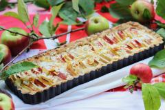 Helppo omenapiirakka