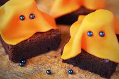 Halloween Lakritsi-suklaabrownies