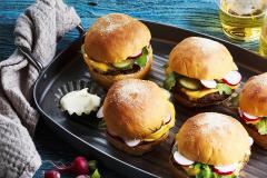 Hampurilaiset kasvispihveillä