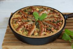 Bratwursti-hapankaalipiiras