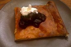 Hedelmäinen Ahvenanmaan pannukakku