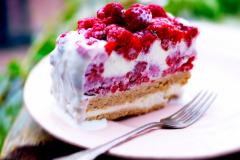 Jäädytetty vadelmatiramisu