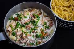 Kantarellikastikemuhennos