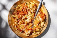 Katkarapu-voispagetti