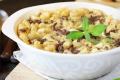 Liha-makaronilaatikko mikrossa