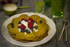 Matcha-tee aamiaisvohvelit