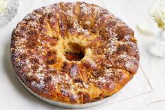 Omenainen pullakranssi