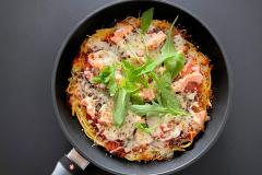 Gluteeniton spagettipohjainen pizza