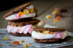 S&amp;#039;mores (Suklaaburgerit)