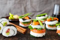 Sushi stack, kerrossushit
