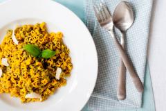 Sydän Makaronit yrtti-kaurapestolla