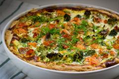 Tomaatti-lohipiirakka